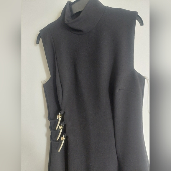 Versace collection dress. - Picture 3 of 11